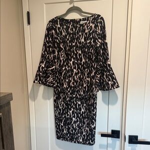 Elegant Calvin Klein Black and White Patterned Dress